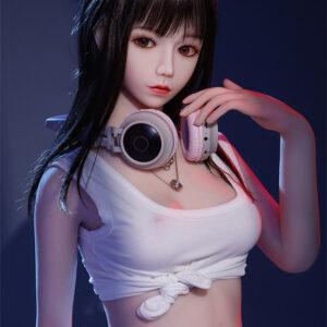 Sex doll beauty silence and total availability