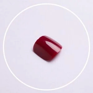 Unghie rosso scuro