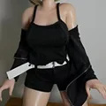 Schwarzes Kleid